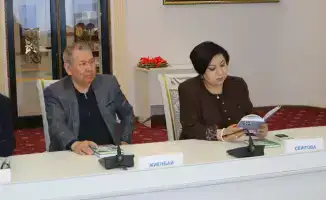 Презентация книг Амангельды Кеншиликулы в Алматы
