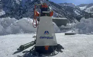 Современные технологии для управления лавинами в горах Алматы