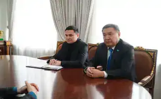 Марат Ахметжанов АӨСШК халықаралық бақылаушыларымен кездесті