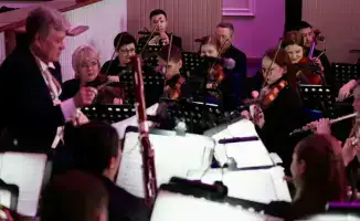 В Восточно-Казахстанском театре драмы и оперетты состоялась премьера спектакля «Ангел в тюбетейке» с национальным колоритом и современными художественными решениями.