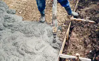 Бетон для фундамента в Актау: практический разбор для частного строительства