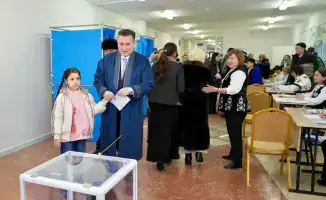 Голосование на референдуме по новой Конституции в Восточно-Казахстанской области: участие акима и явка избирателей