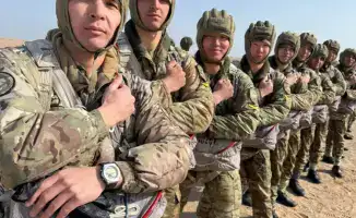 Смелость в облаках: первокурсники военного института сделали свой первый парашютный прыжок