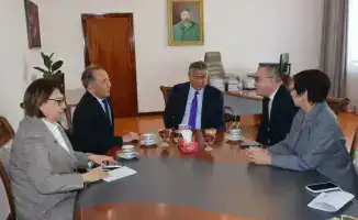 Международная лекция о тюркском литературном наследии прошла в Национальной академической библиотеке РК с участием Генерального секретаря ТЮРКСОЙ