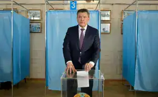 Аким Северо-Казахстанской области Гауез Нурмухамбетов проголосовал на референдуме на избирательном участке №595