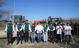 Масштабная акция по очистке рек в Жетісу: более 700 деревьев высажено на берегах реки Коксу