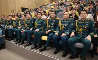 Школьники встретились с гвардейцами: патриотизм в действии!