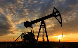 Цены на нефть стремительно растут на фоне эскалации конфликта с Ираном и атак на танкеры в Ормузском проливе