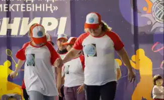 В Алматы прошла инклюзивная семейная эстафета, собравшая семьи для спортивных состязаний