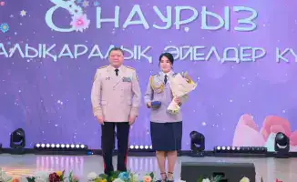 Спасение семьи с пятью детьми: награда полиции за проявленную ответственность и бдительность