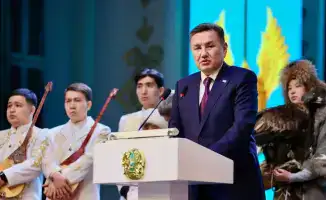 Республиканский командный айтыс в Восточно-Казахстанской области: культурный обмен между регионами Казахстана