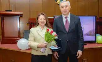 Торжественное собрание в Министерстве национальной экономики Казахстана, посвященное Международному женскому дню