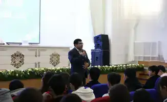 Как соцсети ведут молодежь по ложному пути?