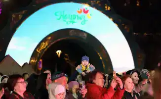 Площадь Абая в Алматы: культурный центр празднования Наурыза с международными артистами