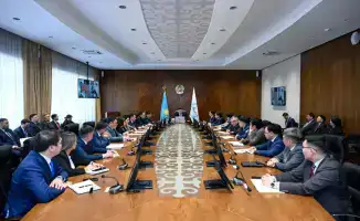 Обсуждение проблем образования в Абай: дефицит мест в детских садах и цифровизация