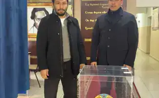 Демеу Жадраев, серебряный призёр Олимпиады-2024, принял участие в республиканском референдуме