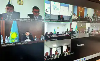 Рахат Токбаев провел онлайн-встречу с жителями Атырауской области, обсуждая работу казначейства и отвечая на вопросы