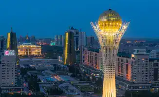 Профессор Мишель А. де Кемметер, бельгийский эксперт аналитического центра Club of Brussels, прокомментировал конституционные реформы в Казахстане, отметив, что страна может сыграть по-новому в свете изменений. Он подчеркнул важность этих реформ для дальн