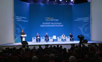 Коалиция 'За Народную Конституцию': Ерлан Кошанов объявляет о новой Конституции, отвечающей на запросы общества о справедливости
