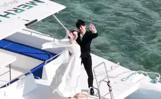 Молодожёны из Мангистау: символичный путь на референдум по Каспию и его влияние на общественное сознание