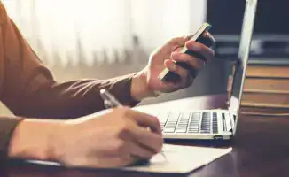 Семейчанин поплатился за использование нейросети для создания снимка