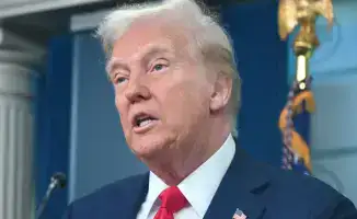 Президент США Дональд Трамп сообщил о 'очень хороших и продуктивных переговорах' с Ираном, которые состоялись за последние два дня. Он также поручил военным продолжить работу в этом направлении.