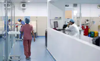 В Казахстане отменяют бессрочные лицензии для медицинских клиник: Министерство здравоохранения разработало новый законопроект, согласно которому клиники будут обязаны обновлять лицензии каждые пять лет.