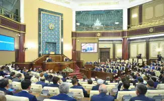 Совместное заседание палат Парламента Казахстана: рассмотрение проекта конституционного закона