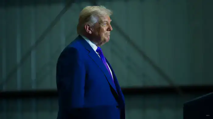 Президент США Дональд Трамп пообещал уничтожить ракетную индустрию и флот Ирана, заявив, что Соединенные Штаты нанесут удары, которые приведут к разрушению этих стратегически важных объектов.