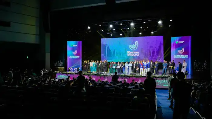 Молодежь Казахстана: весенний цветок поддержки новой Конституции