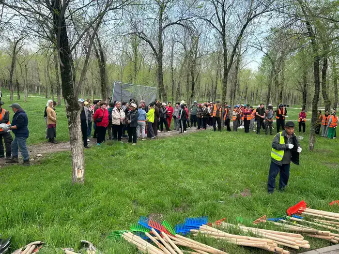 Турксиб: 2 тыс. рук для зелёного преображения!