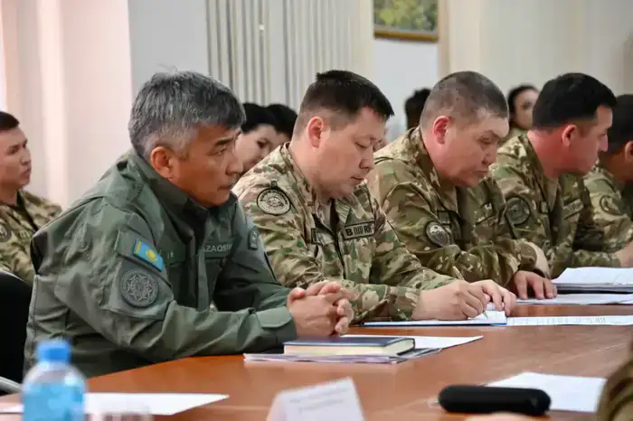 В Гвардейском гарнизоне внедряют комплекс мер по обеспечению законности и безопасности службы (2)