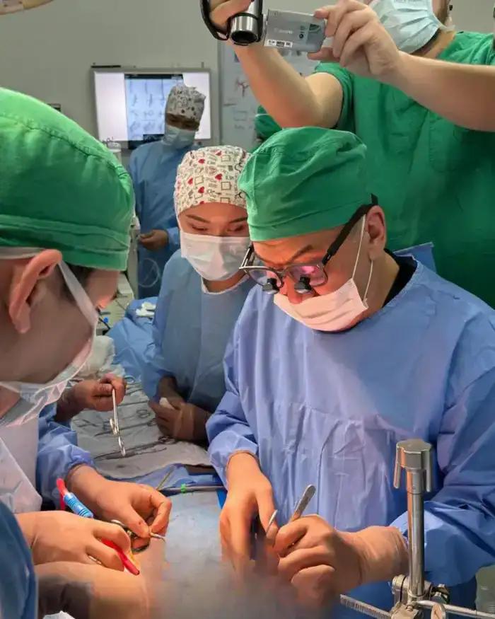 В ТУРКЕСТАНСКОЙ ОБЛАСТИ УСПЕШНО ПРОВЕДЕНА ОЧЕРЕДНАЯ ТРАНСПЛАНТАЦИЯ ПЕЧЕНИ (4)