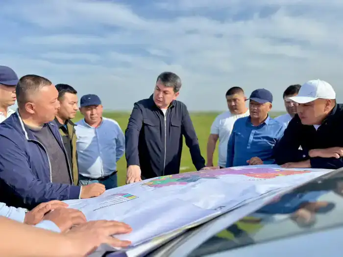 ТҮРКІСТАН: КЕЛЕСТЕ ШЕГІРТКЕ МЕН ЗИЯНКЕСТЕРМЕН КҮРЕС ЖӨНІНДЕГІ ШТАБ ОТЫРЫСЫ ӨТТІ (4)