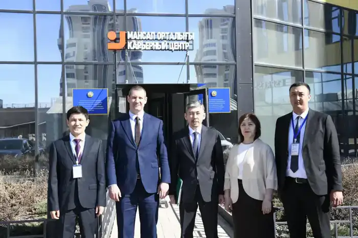 Опыт работы Карьерного центра столицы намерены применять в Кыргызстане (6)