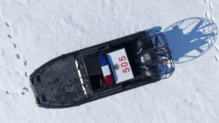 На льду спасено 40 человек (4)