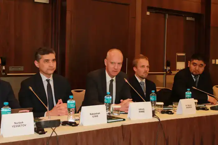 В Астане состоялся круглый стол по вопросам развития водородной энергетики Казахстана (2)