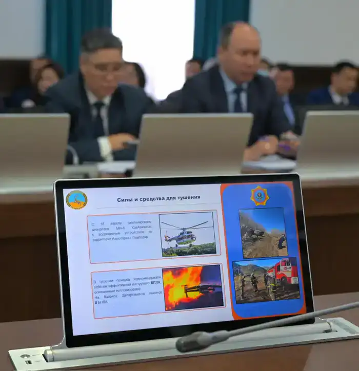 Сегодня на аппаратном совещании в акимате области рассмотрели готовность региона к пожароопасному периоду, а также алгоритмы распределения жилья очередникам через Отбасы банк (3)