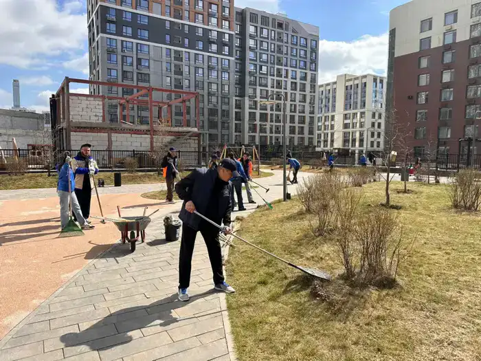 «Таза Казахстан»: порядка 7 тыс. столичных строителей присоединились к экологической акции (4)