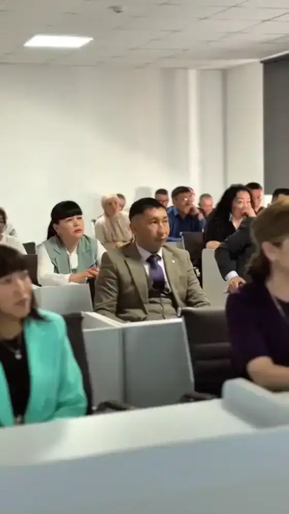 В районах ВКО прошли семинары для госслужащих (3)