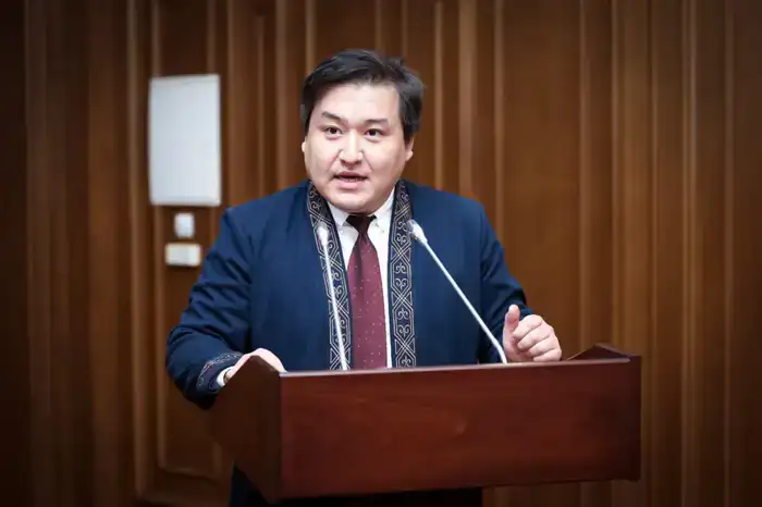 В Министерстве просвещения состоялось обсуждение новой Конституции (5)