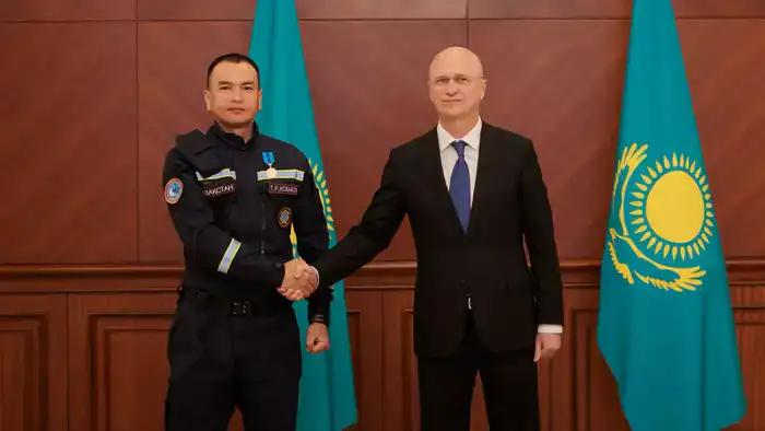 Награды за эвакуацию казахстанцев из Ближнего Востока: вклад авиационной отрасли и государственных органов