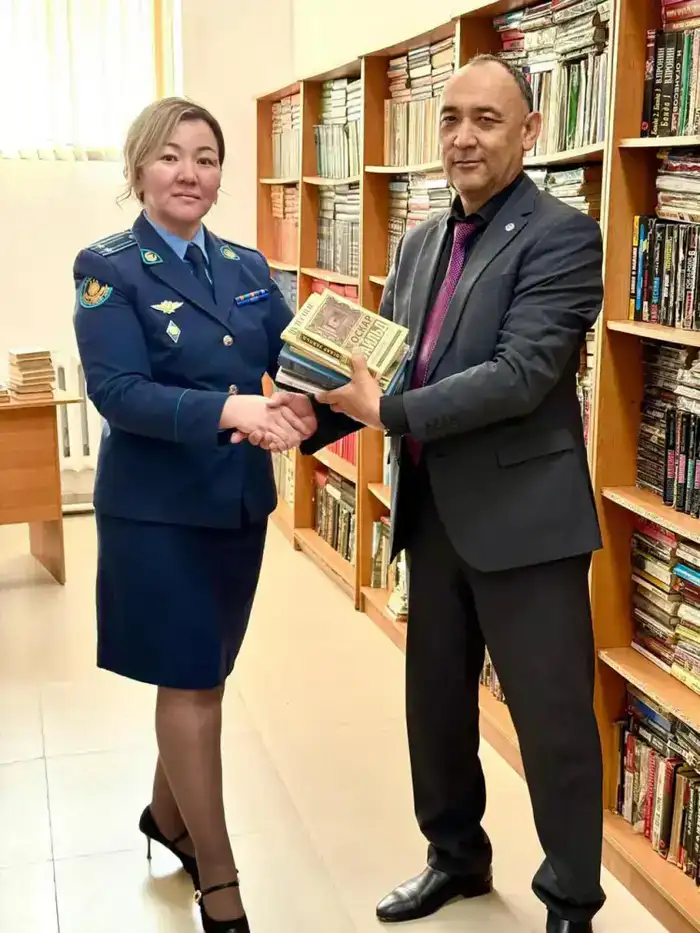 Правозащитный институт передал художественную литературу в учреждения уголовно-исполнительной системы (2)