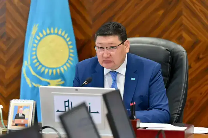 Аким области: вопросы чистоты и порядка на объектах торговли будут на постоянном контроле (10)