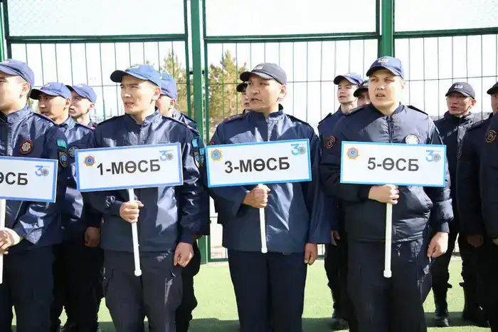 25 этажей за три минуты: в Карагандинской области соревновались пожарные (2)