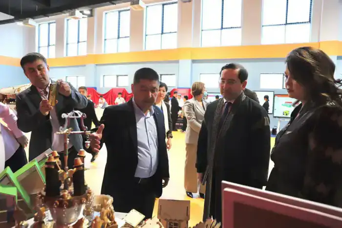 В Мангистау проходит III Республиканский форум методистов (5)