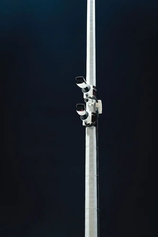 В Астане запущены AI-камеры для выявления непристёгнутых ремней и использования телефонов за рулём