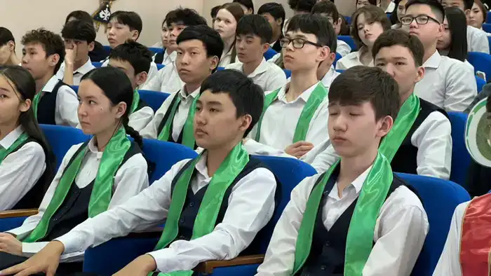 В Актобе прошла экологическая акция «Общество без отходов» (6)