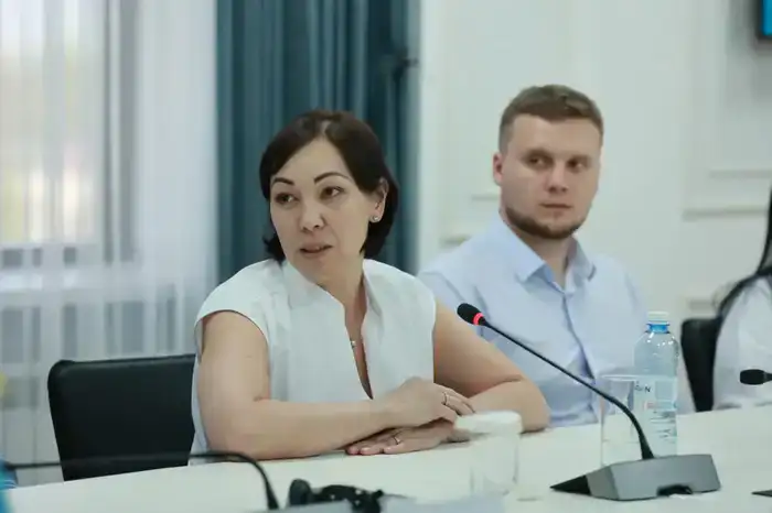 Ербол Карашукеев встретился с жамбылскими ватерполистами (5)