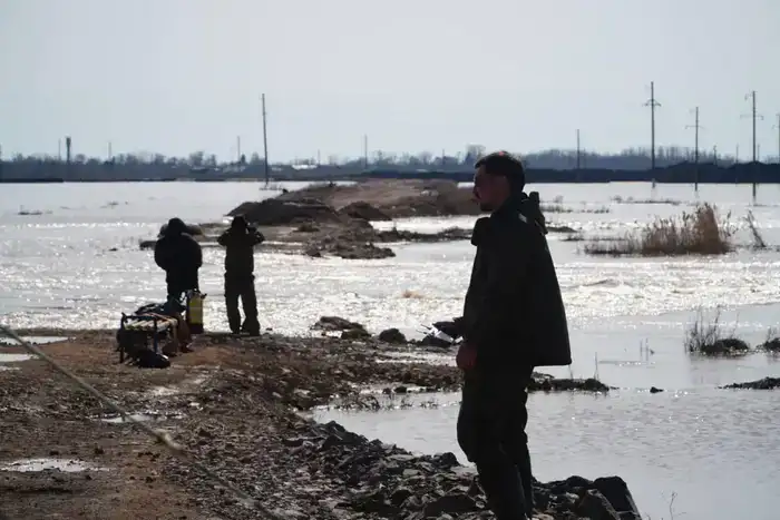 Река успокоилась: паводок в Астраханском районе позади!